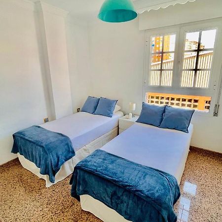 מאלגה Encantadora Habitacion Privada Cerca Del Mar מראה חיצוני תמונה