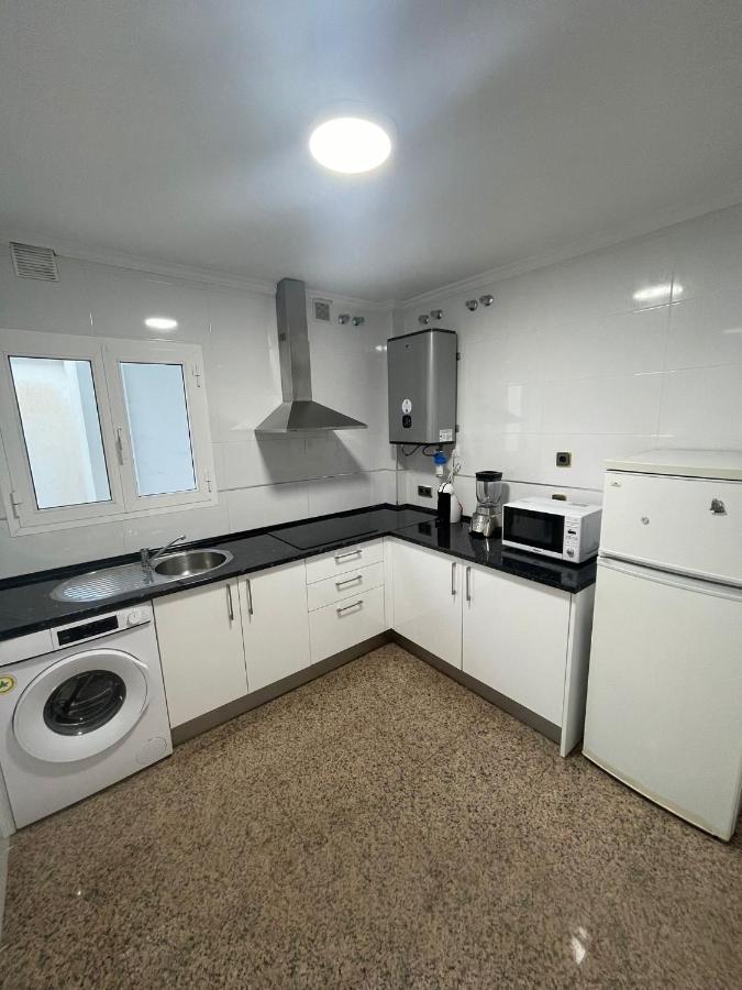 מאלגה Encantadora Habitacion Privada Cerca Del Mar מראה חיצוני תמונה