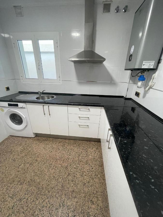 מאלגה Encantadora Habitacion Privada Cerca Del Mar מראה חיצוני תמונה