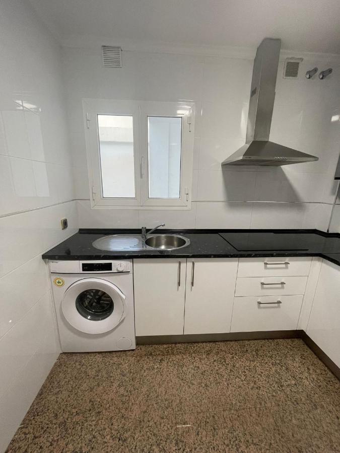 מאלגה Encantadora Habitacion Privada Cerca Del Mar מראה חיצוני תמונה
