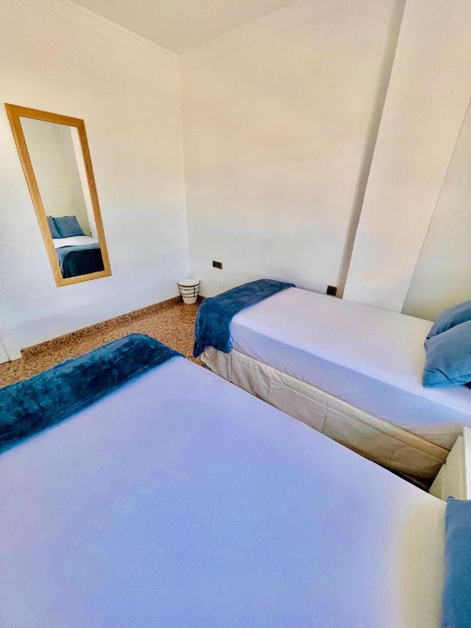 מאלגה Encantadora Habitacion Privada Cerca Del Mar מראה חיצוני תמונה